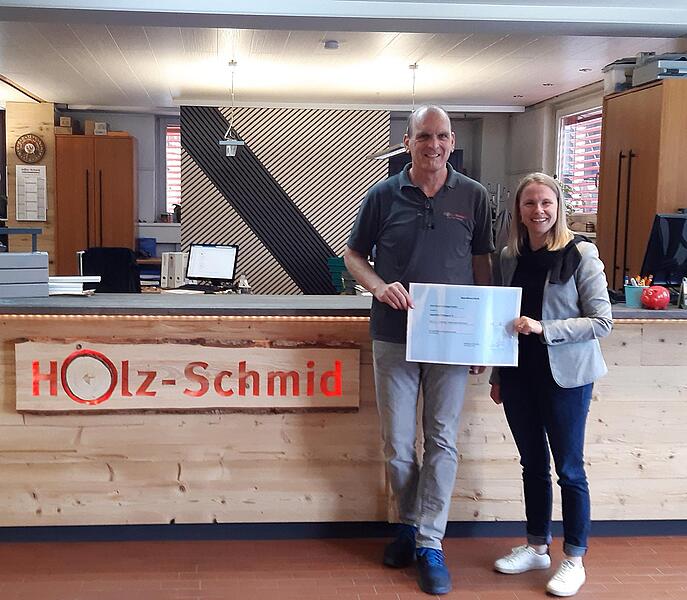 Übergabe Spende für Jugendarbeit Fa. Holz-Schmid für Jugendarbeit des Landkreises Böblingen. 