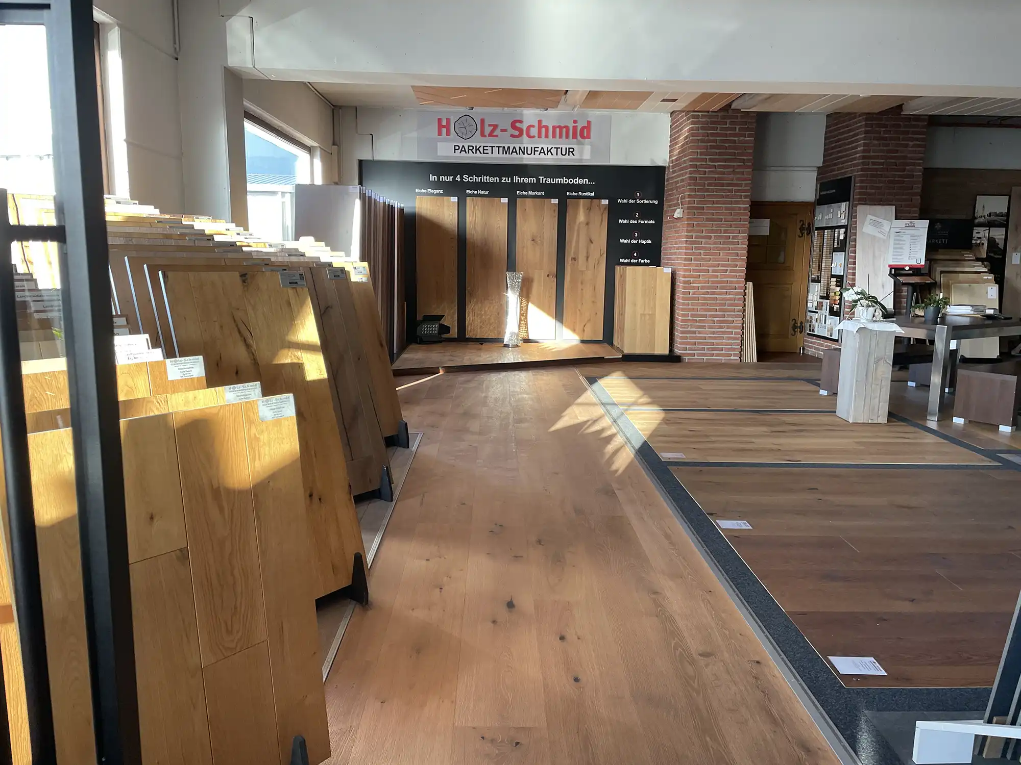 Bodenausstellung mit Parkettböden bei Holz-Schmid in Nufringen