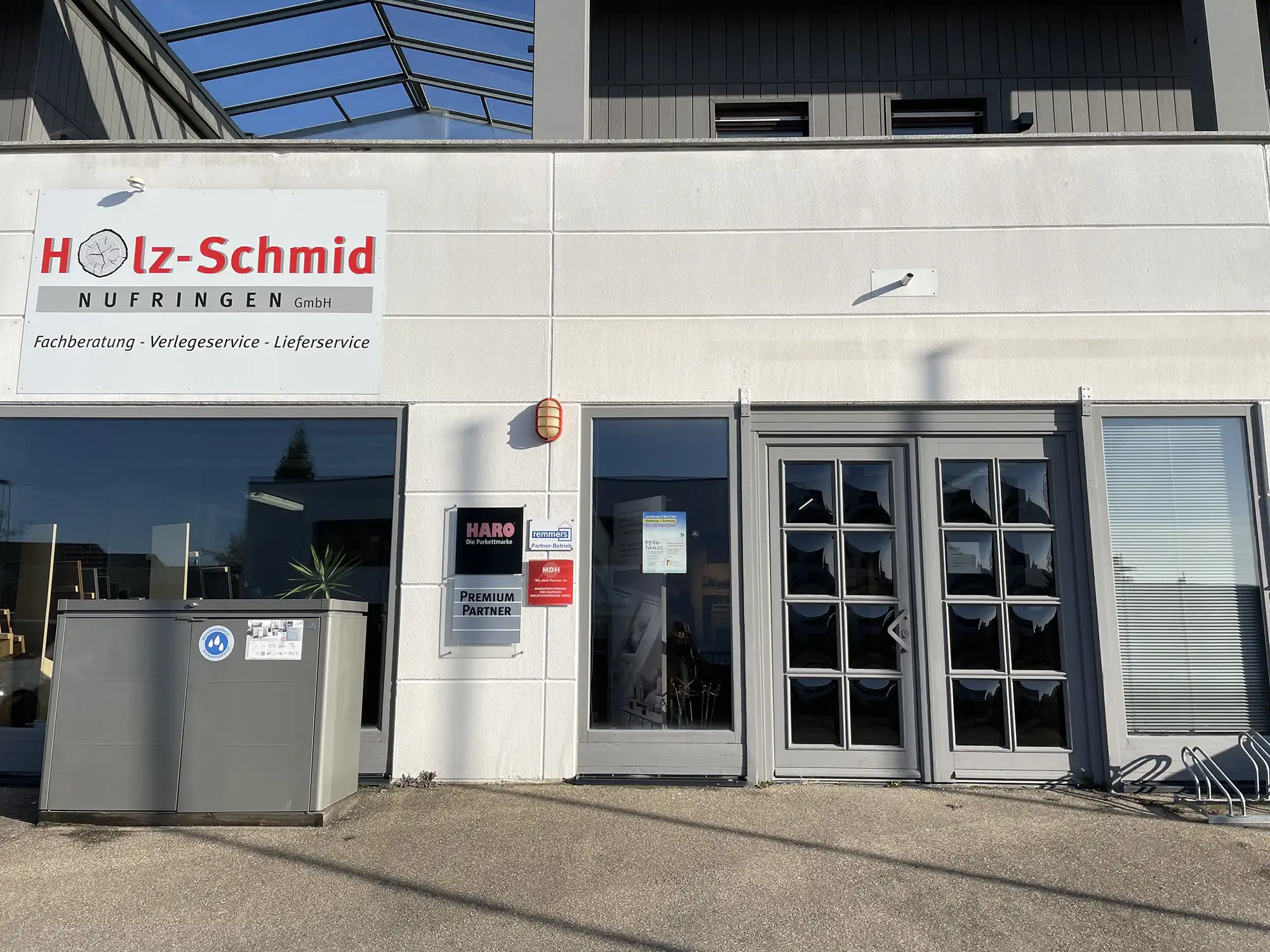 Eingang Holz-Schmid Nufringen
