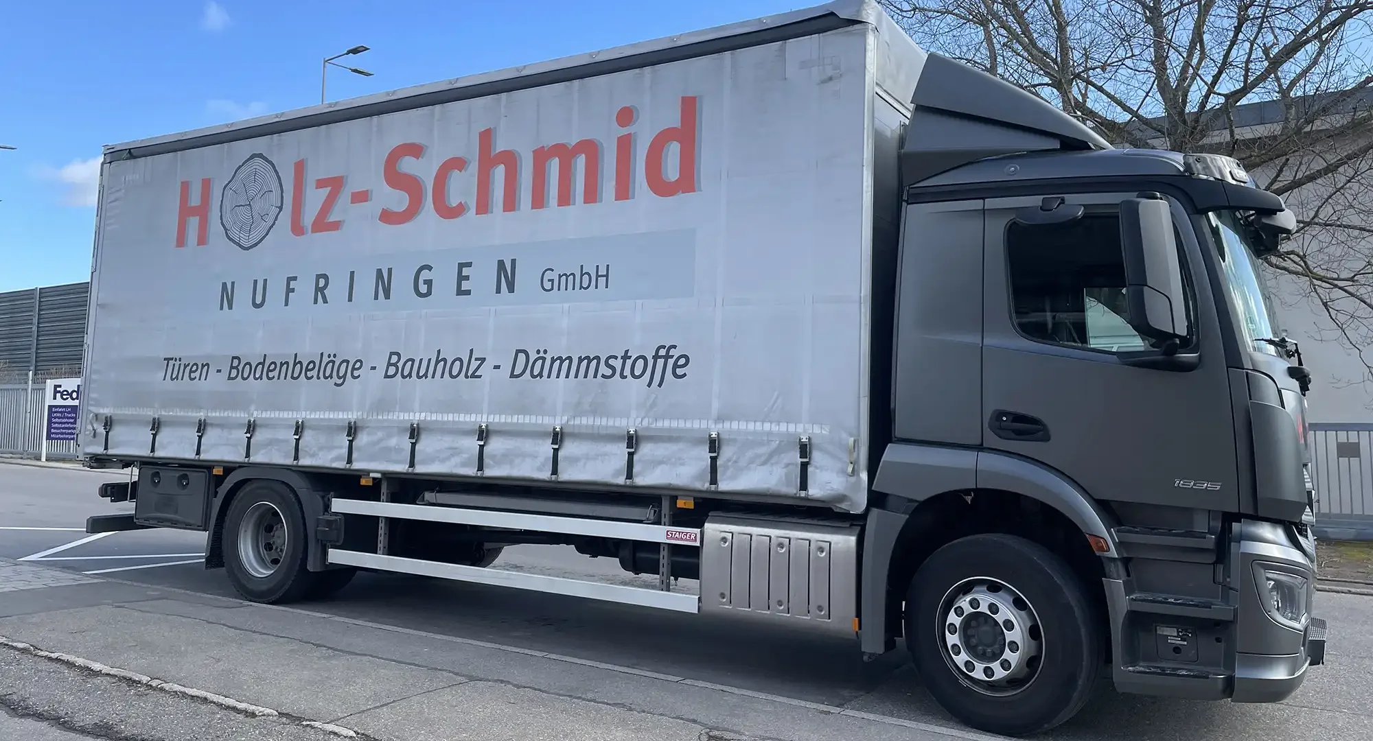 LKW von Holz-Schmid in Nufrignen