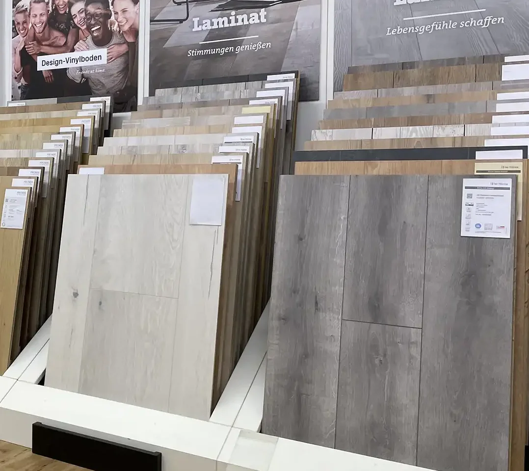 Laminatböden in der Ausstellung bei Holz Schmid